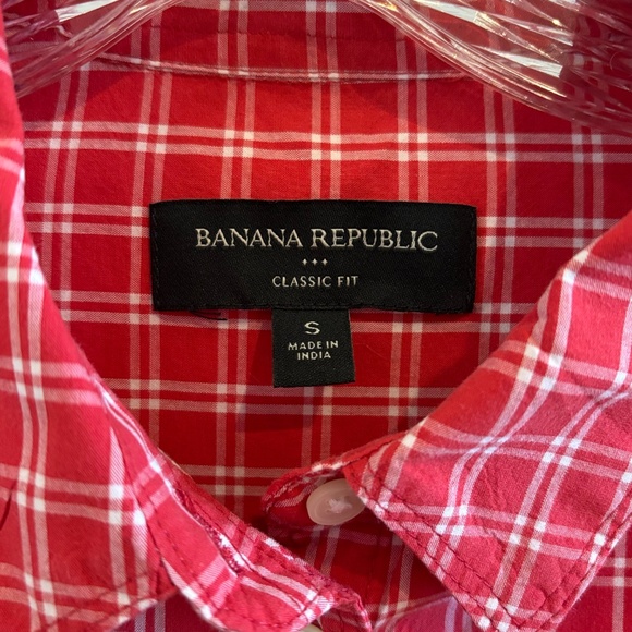 Banana Republic Women's Classic Fit Long Sleeve SZ S Red White PlaidButton Down - Picture 5 of 9